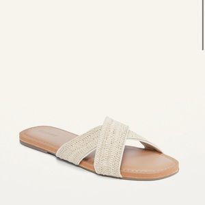Old Navy Woven-Textured Crisscross Sandals for Women in Tan - Size 11